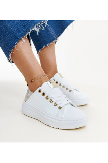 Valged ja beežid tossud... 2