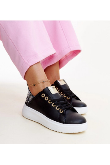 Mustad tsirkoonidega tossud... 2