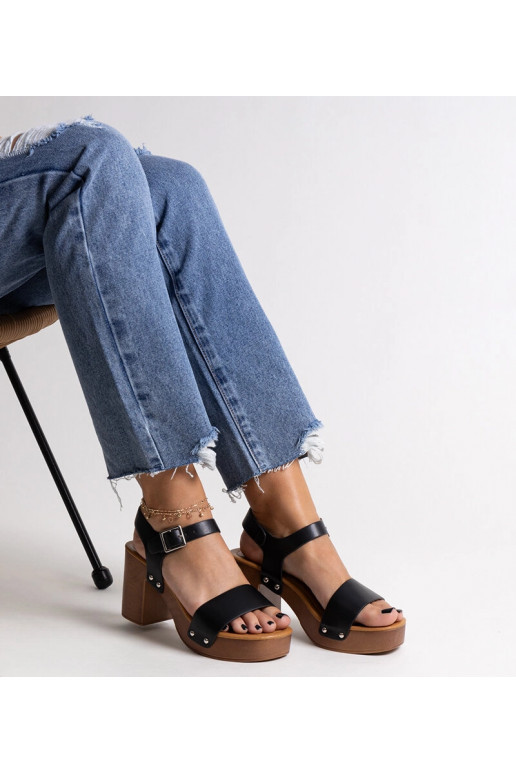 Mustad paksud Adilar plokk-kontsa...