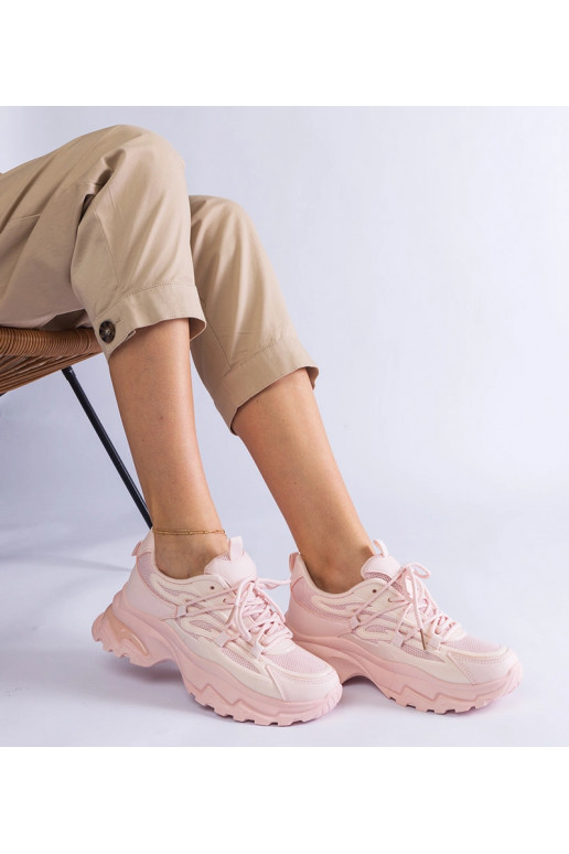 Roosad sporditossud massiivse Roxana...