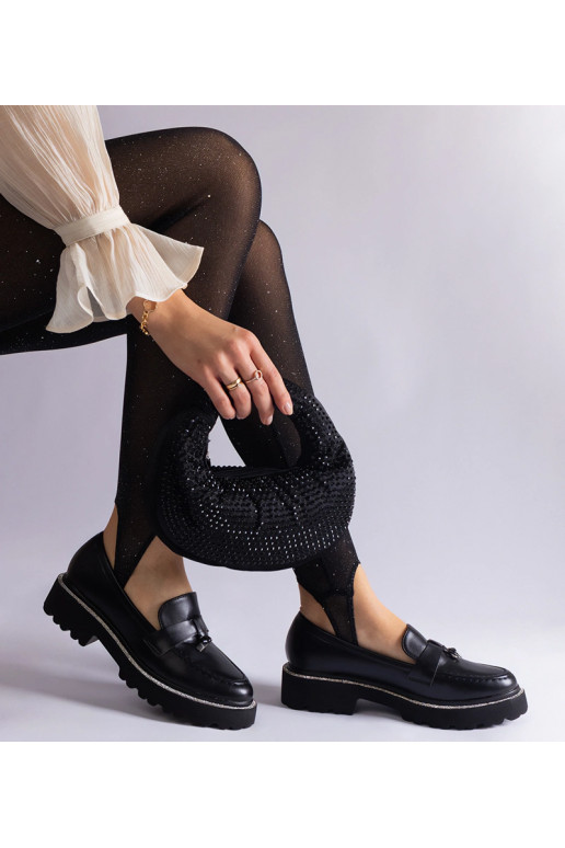 Mustad kunstnahast pätsid, mis on...