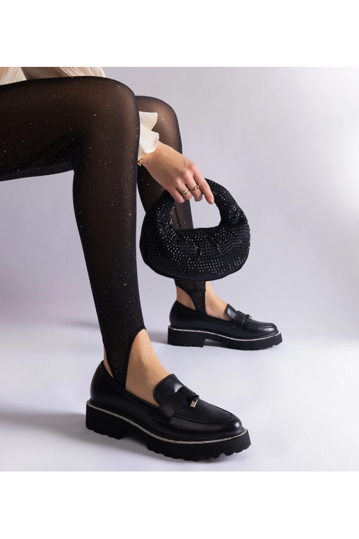 Mustad kunstnahast pätsid, mis on...