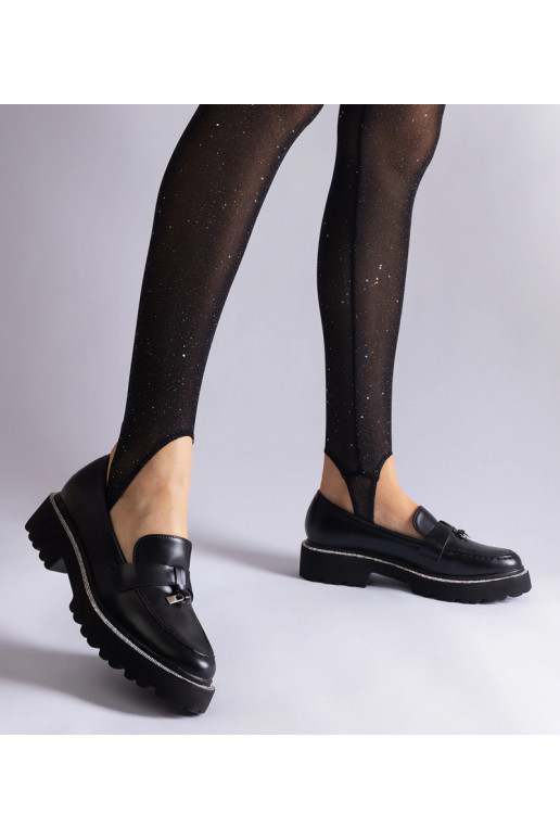 Mustad kunstnahast pätsid, mis on...