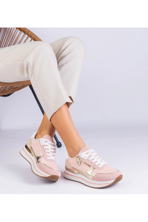 Roosad sporditossud platvormil kuldse...