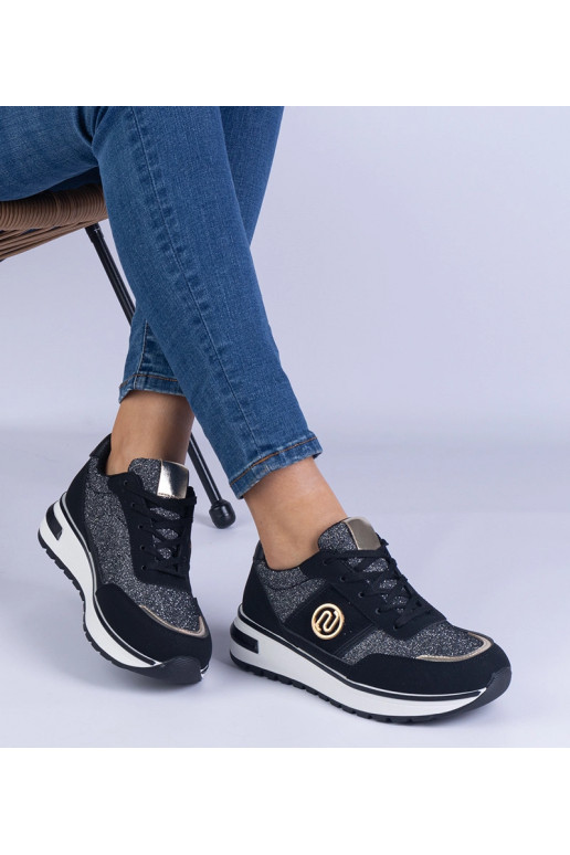 Mustad läikivad kuldse kaunistusega... Mustad läikivad kuldse kaunistusega...