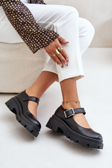 Plikuria MUSTA BATAD KULGITEGA