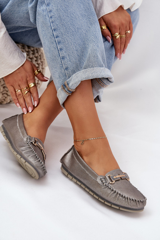 Läikivad sileda tallaga Mokassiinid Valmistatud naturaalsest nahast D&A LR51-546 Hõbedat värvi Läikivad sileda tallaga Mokassiinid Valmistatud naturaalsest nahast D&A LR51-546 Hõbedat värvi