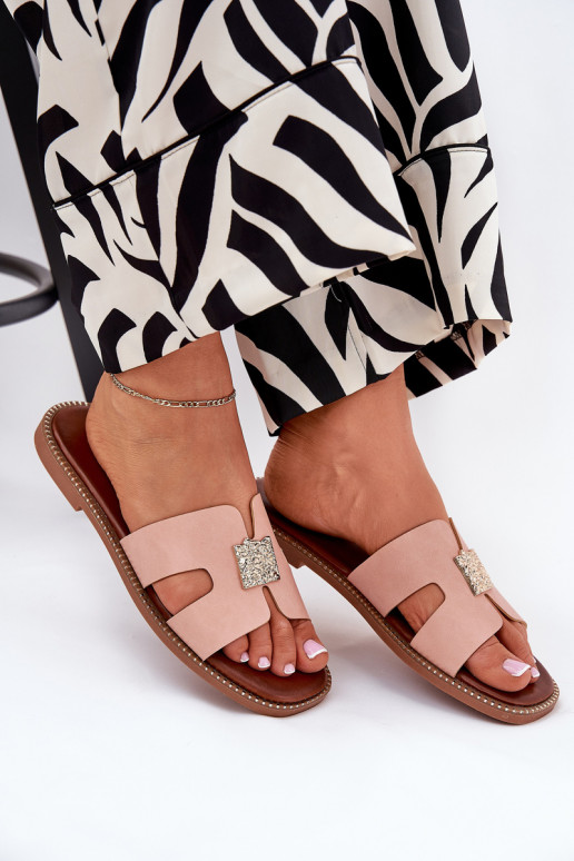 sileda tallaga Sussid Väljalõigetega Ja Dekoratsioon tumeroosad värvi Bohalis sileda tallaga Sussid Väljalõigetega Ja Dekoratsioon tumeroosad värvi Bohalis