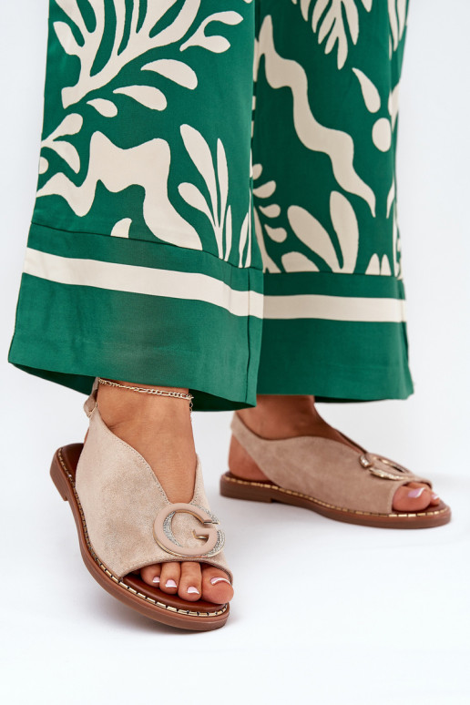 Sellel ondalad sandaalid kaunistustega beeži värvi Haliones Sellel ondalad sandaalid kaunistustega beeži värvi Haliones