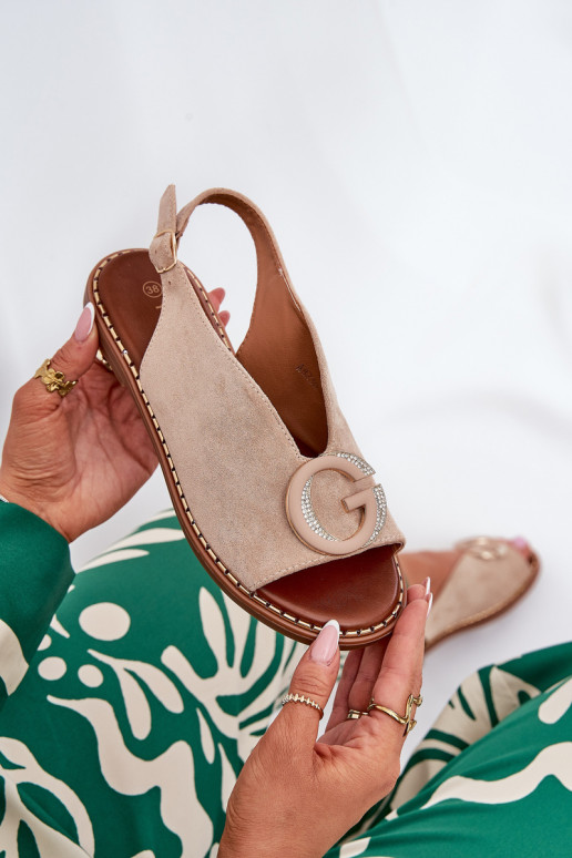 Sellel ondalad sandaalid kaunistustega beeži värvi Haliones Sellel ondalad sandaalid kaunistustega beeži värvi Haliones