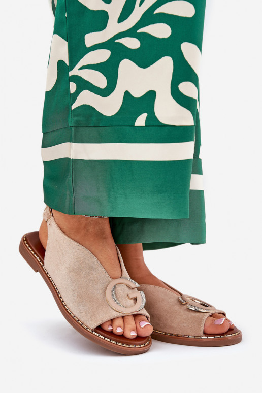 Sellel ondalad sandaalid kaunistustega beeži värvi Haliones Sellel ondalad sandaalid kaunistustega beeži värvi Haliones