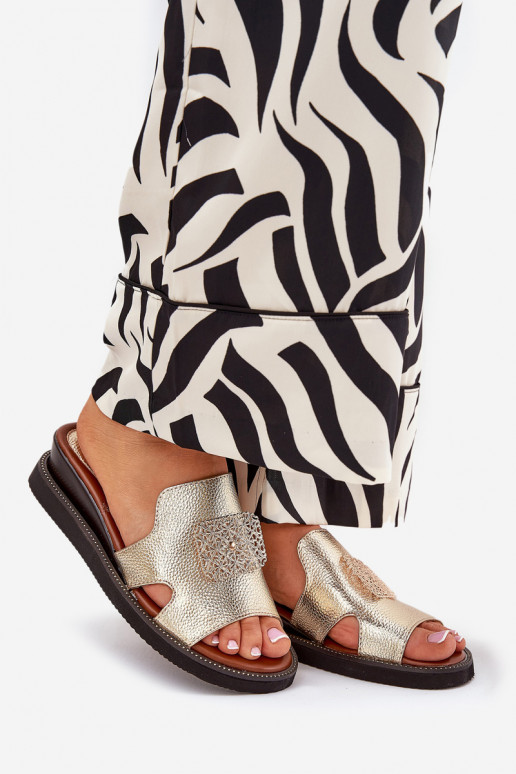 naiste plätud Kiilu peal Eko Pealhk kaunistustega Kuldset värvi Sarela