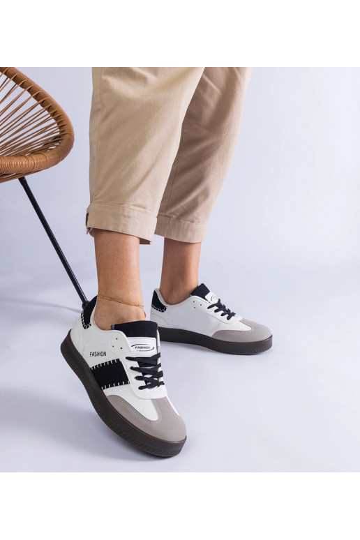 Valged platvormi sneakersid...