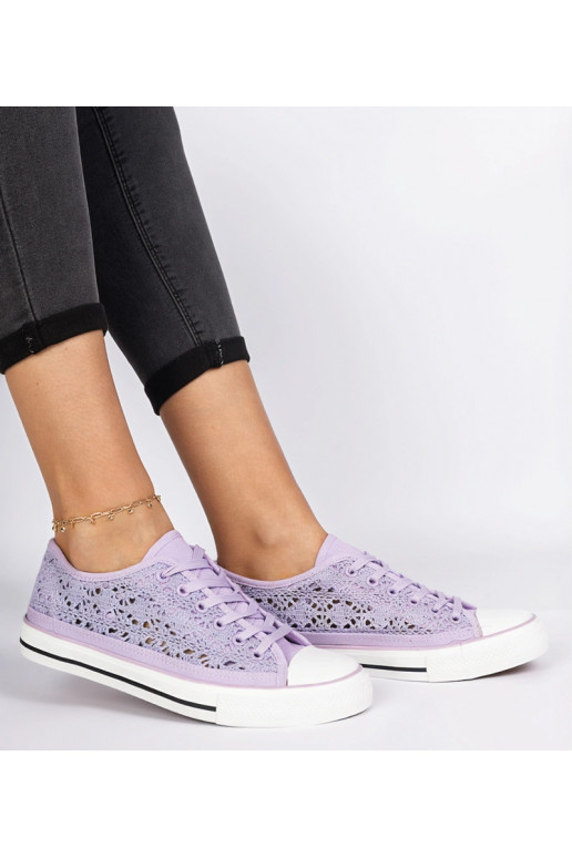 Lilla naiste auku lõigatud trampki Saha