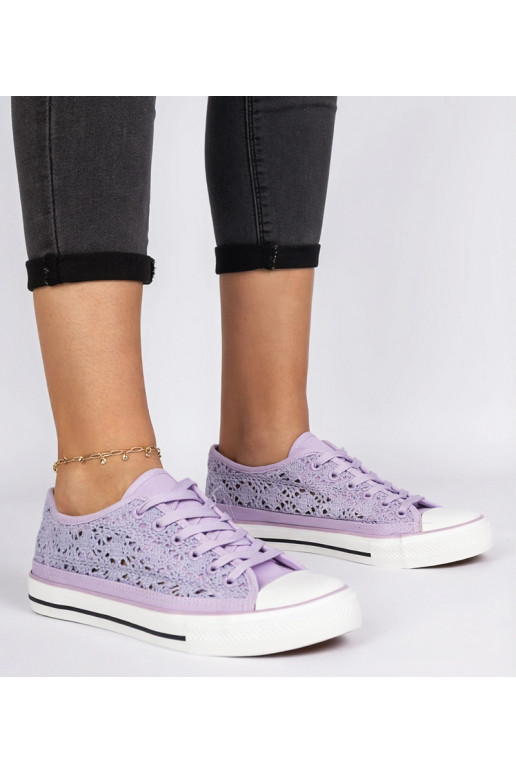 Lilla naiste auku lõigatud trampki Saha