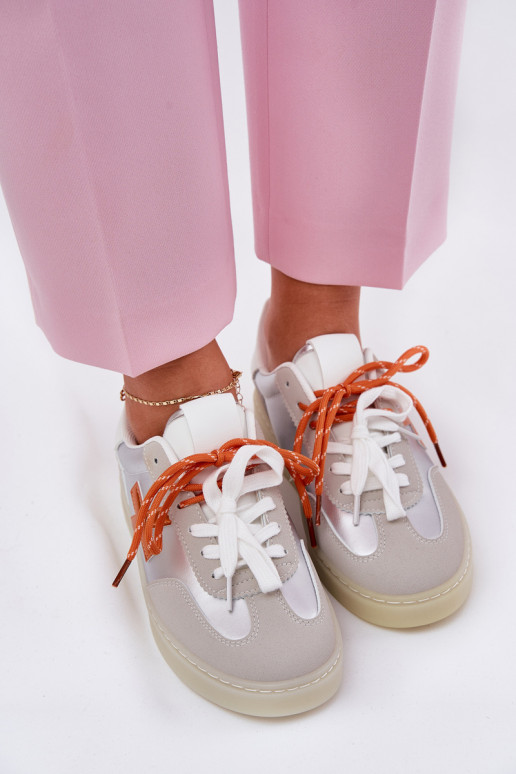 Sellel ondal spordijalatsid Pealiste omad Hõbedat värvi Zelevelis