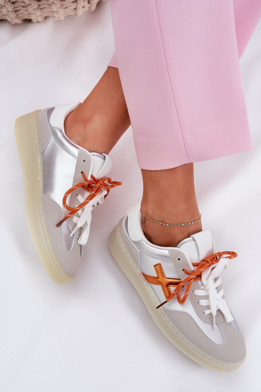 Sellel ondal spordijalatsid Pealiste omad Hõbedat värvi Zelevelis