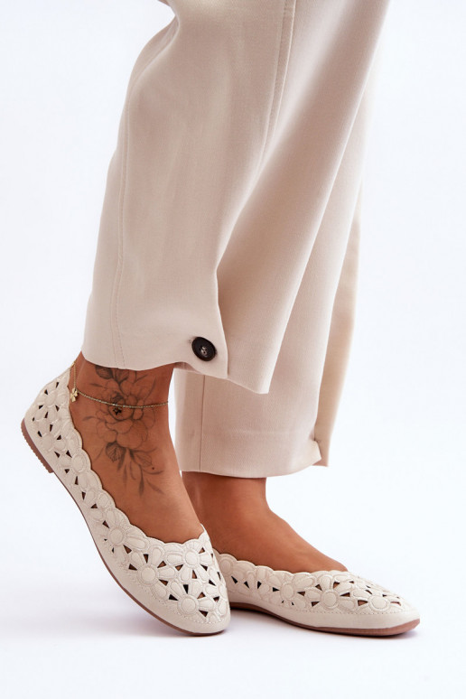 Säravad kingad beeži värvi Visionary