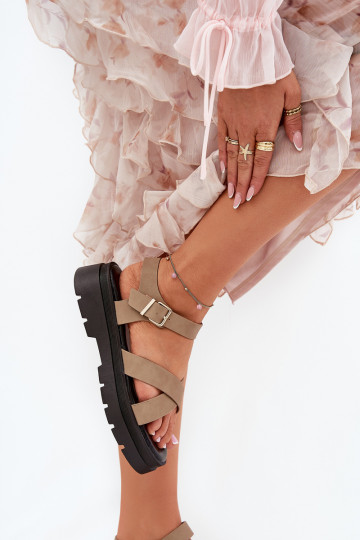 Pealistesandaalid platvormiga eko-nahast Khakivärvi Gevinniser 2