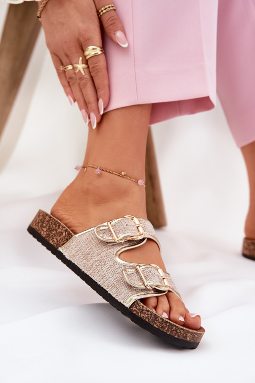 Riidest naiste plätud Korkosissea platvormil neetide ja pandlaga Kuldset värvi Osoffe