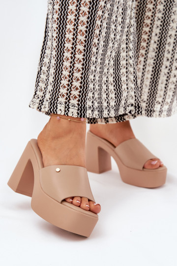 Pealiste omad Sussid eko-nahast kõrge jämeda kontsaga Ja platvorm Khakivärvi Tamirella 2