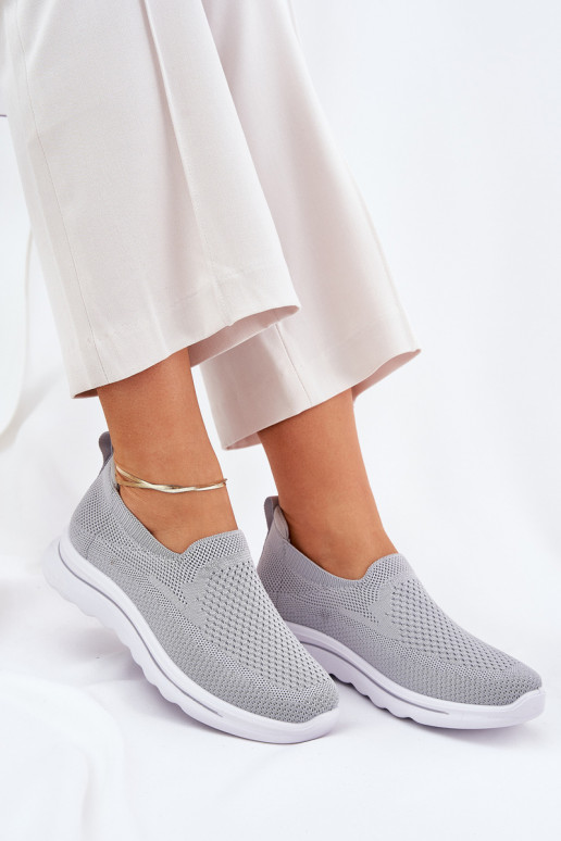 Pealiste omad Spordijalatsid Riidest Slip-on Halli värvi Adiora