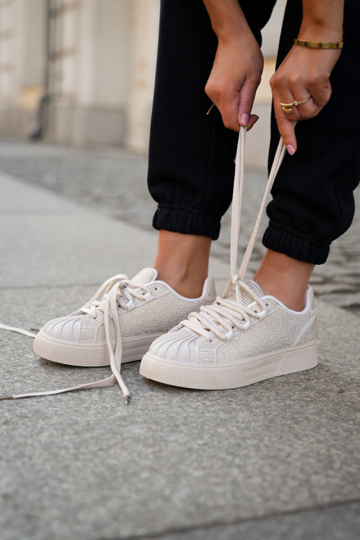 Tennised mudelis naistele kaunistustega platvormil liiva värvi Tennised mudelis naistele kaunistustega platvormil liiva värvi